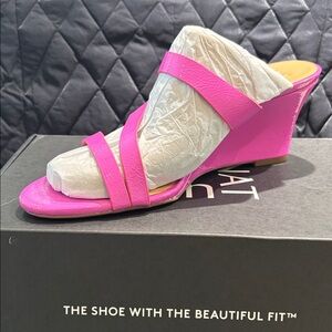 Naturalizer Vibrant Pink Wedge Sandals